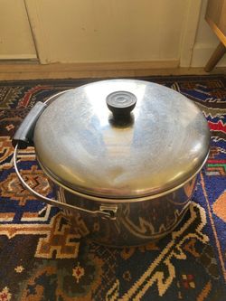 1950s Midcentury Copper Bottom Pot with Handle and Lid — Maid Of Honor (Sears)