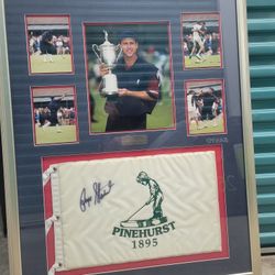 Payne Stewart Tribute/Hutch/chest Of Drawers