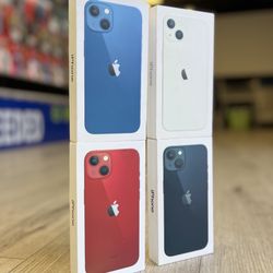 iPhone 13 (Unlocked) (Take It Home In Payment/ llévatelo a casa en pagos)