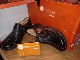 Size 9 M Ladies Shoes