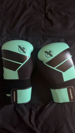 Boxing gloves