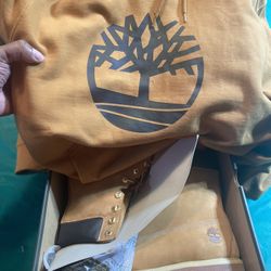 Timberland Boots And Hoodie
