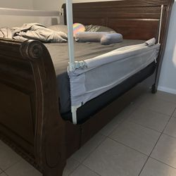 King Sized Sleigh Bedframe