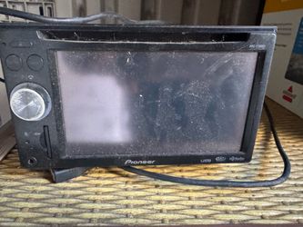 Pioneer AVIC-F700BT Car Screen
