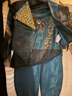 Costume