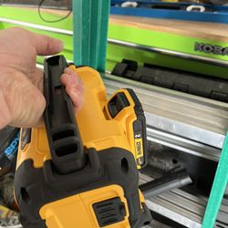 Dewalt Bluetooth Radio