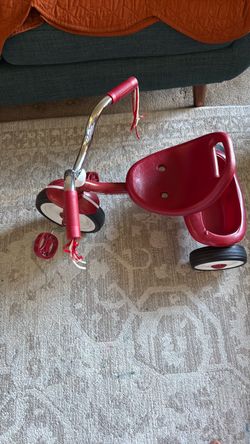 Radio Flyer Ready to Ride Folding Trike for Toddlers