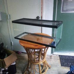 Aquarium 12x30x12 $20