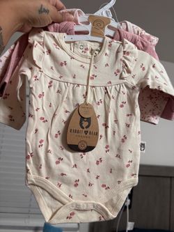 Baby Girl clothes 0-3 months