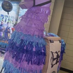 Fortnite Llama 8ft Tall 