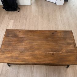 Wood Coffee Table – Rustic Style