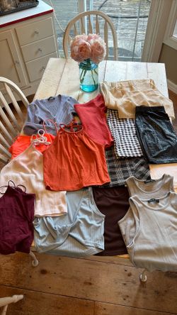 16 Piece Clothing Lot- Small & Medium $20 for all