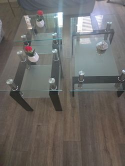 Mesas de sala..semi nuevas..poco uso