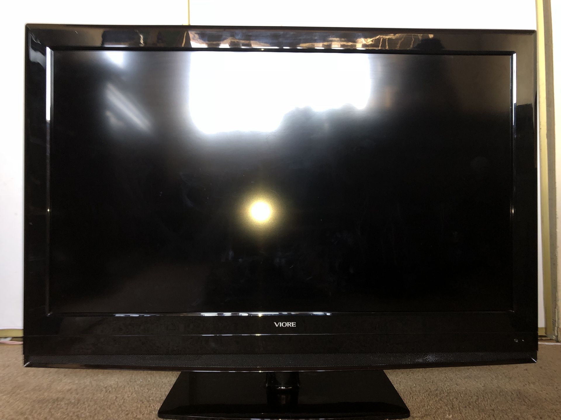 VIORE 37” 1080p 60Hz LCD TV