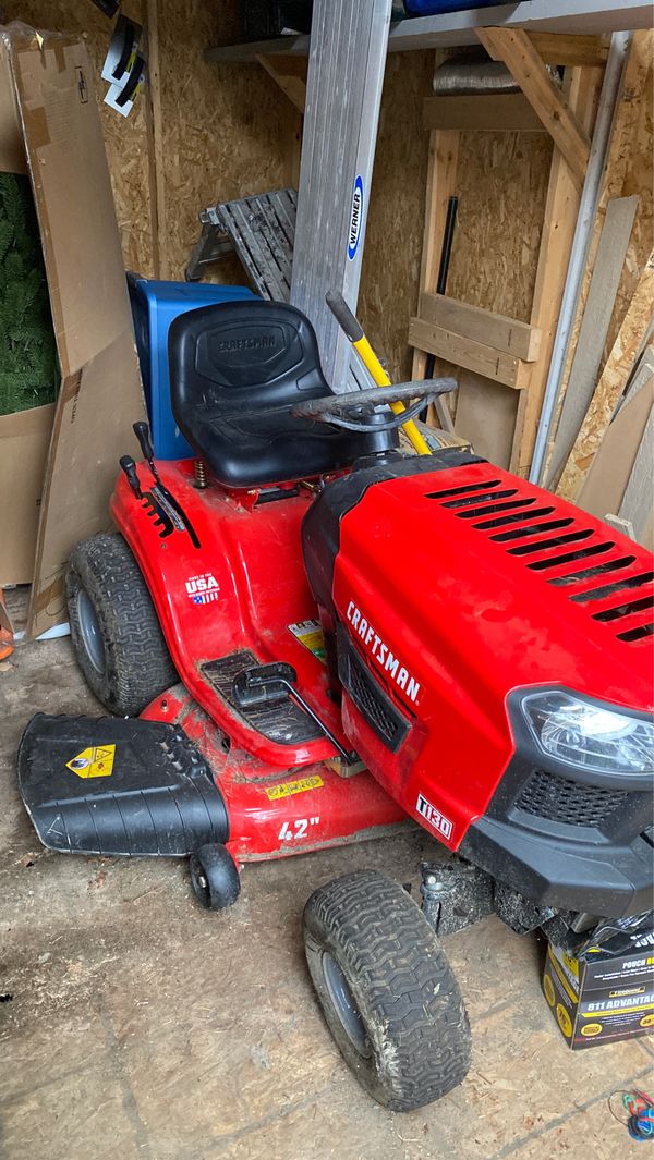 CRAFTSMAN T110 17.5-HP Manual/Gear 42-in Riding Lawn Mower for Sale in