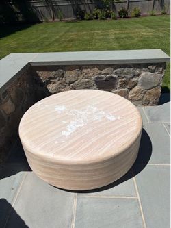 Free outdoor coffee table