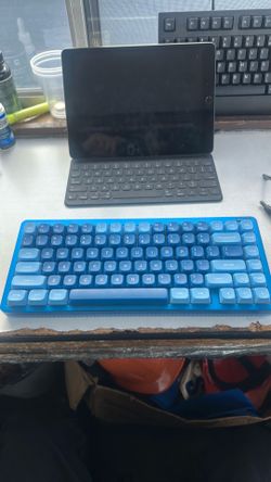 Halo mechanical keyboard 65%