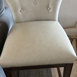 Dining Chairs Counter Height from Ashley Furniture