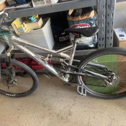 Iron Horse Mountain Bike 