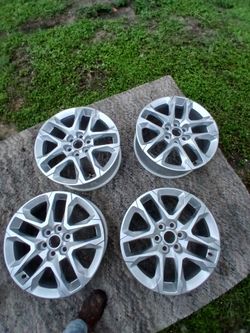 2023 18 inch wheels 6 lugs chevrolet