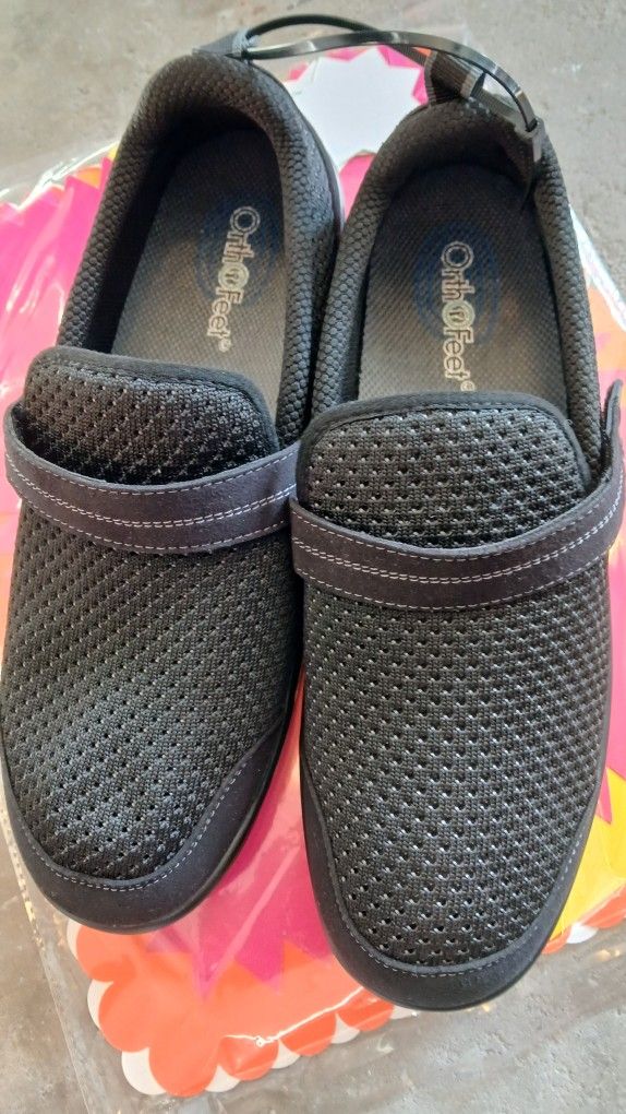 ORTH Feet /Sz. 9 1/2  "NEW"