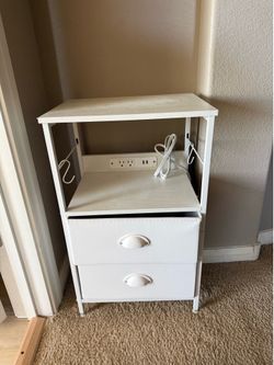 Side table/night stand