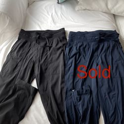 Size 2 (Black)  Lululemon dance studio midrise cropped pants  