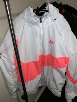 Nike wind breaker jacket