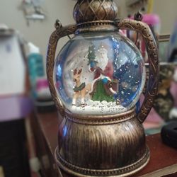 Santa Snowglobe