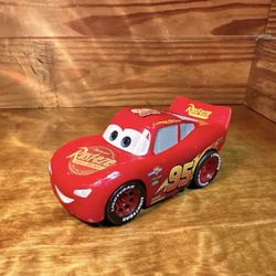 Disney Pixar Cars 3 Lightning McQueen Mattel 5” Plastic Toy (2019)