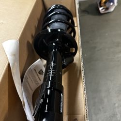 2006-2018 Toyota Yaris Driver Side (left) Complete Strut Assembly 