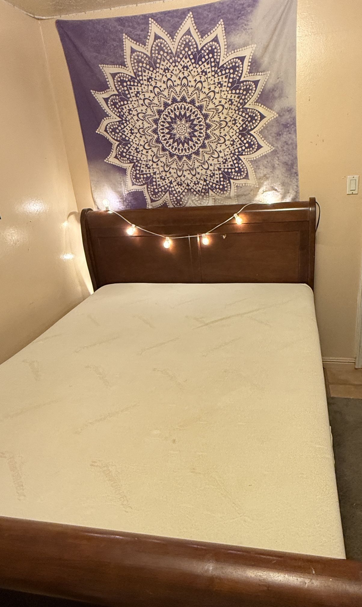 Queen Bed