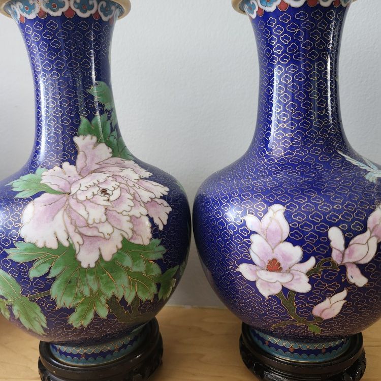 Generic 9.65'' Cloisonne Enamel  Vase with Peony Pattern for Display(blue)