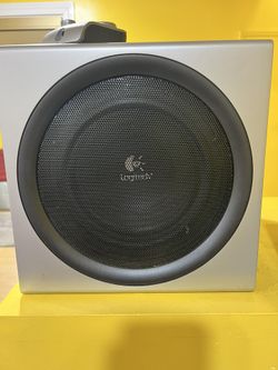 Logitech Z-2300 THX-Certified 2.1 Speaker System with Subwoofer