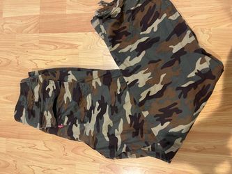 LEVI camo pants