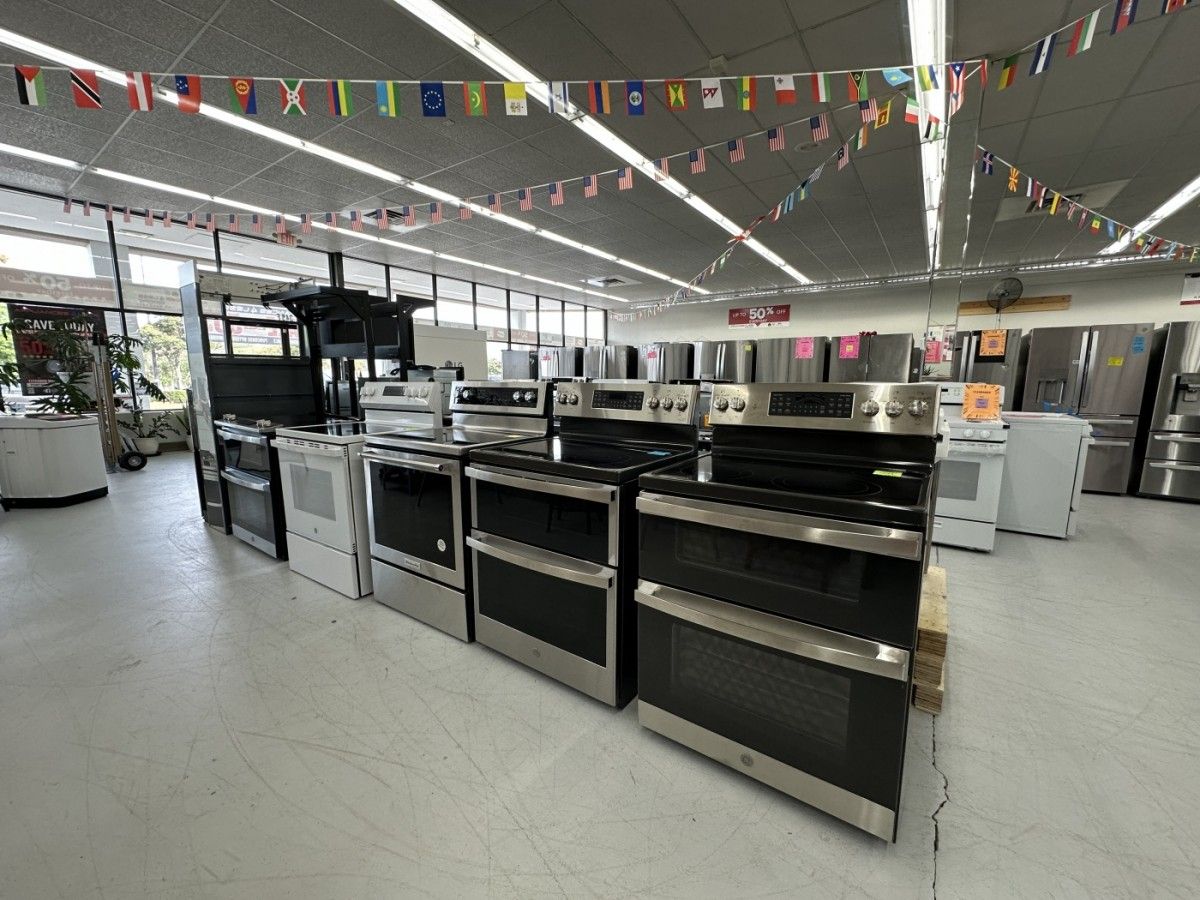 OPEN BOX Electric and Gas Ranges, Wall Ovens Too!