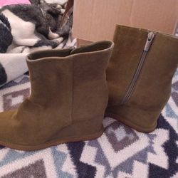 Women's 8.5/39 Wedge Ankle Boot Heels