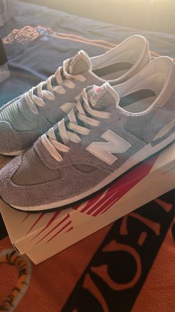 New Balance 990v1