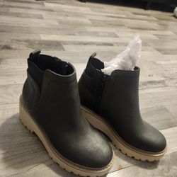 Girls Ankle Boots Size 2 