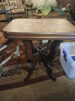 Eastlake table