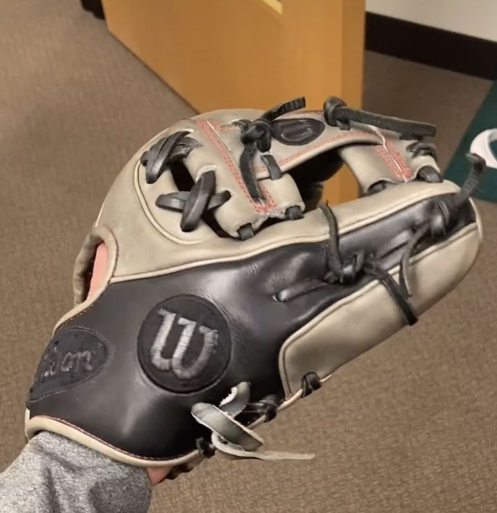 Wilson A2K 1788 11.25” RHT Baseball Glove