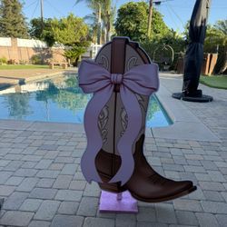 Boot Prop 3.5Ft Tall