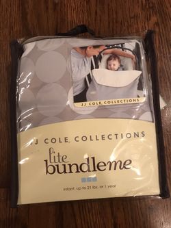 Lite Bundle me car seat and stroller comforter