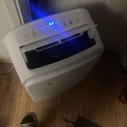 Ac /dehumidifier 12000 BTU 