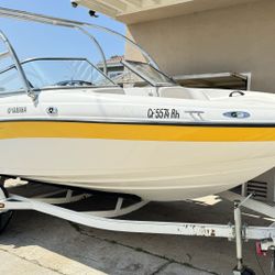 2006 Yamaha AR210 - serviced Wakeboard boat with trailer- Clean