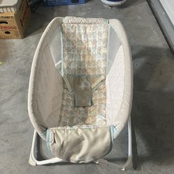 Clean Baby Bouncer / Lounger – Great Condition
