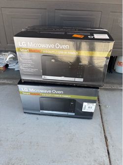 LG NeoChef 2.0 cu. ft. 1200-Watt Countertop Microwave in Stainless Steel with Smart Inverter