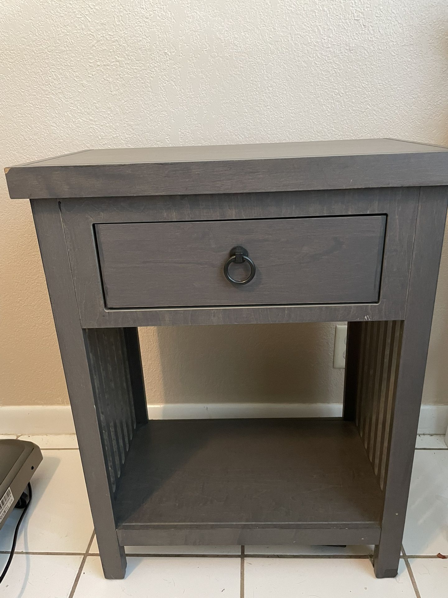 Beautiful End Table!