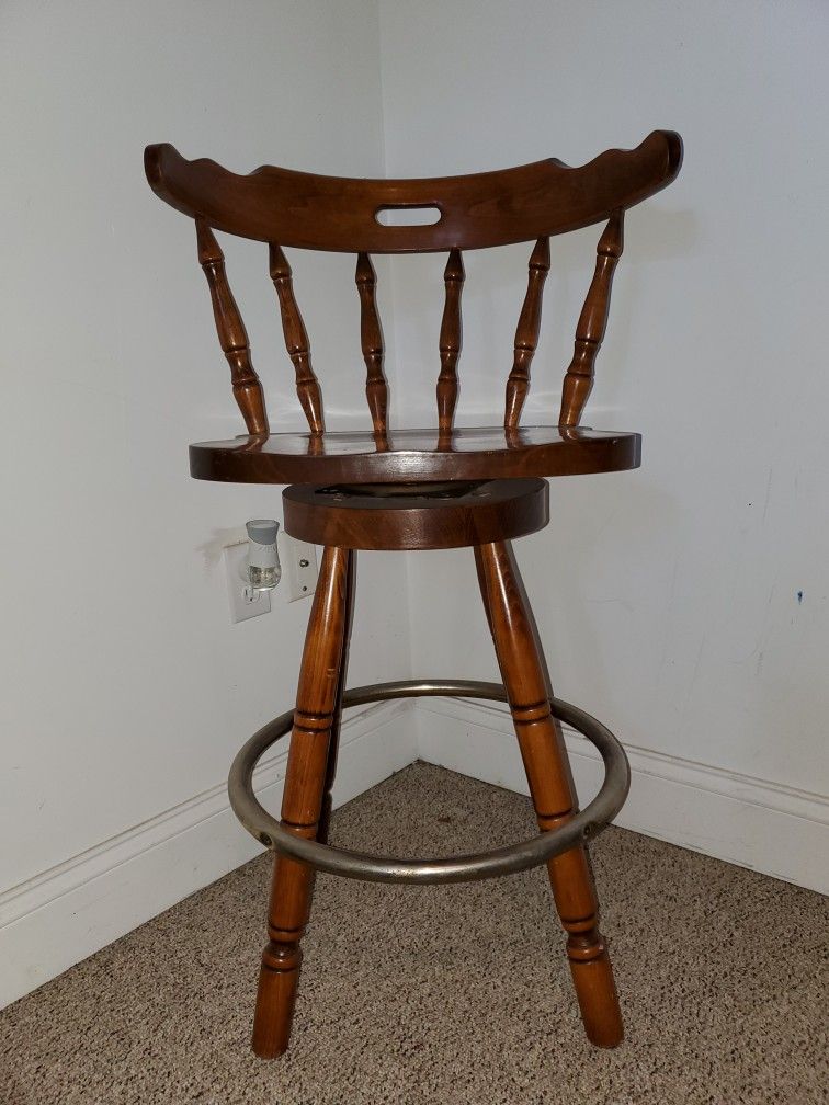 Bar stool