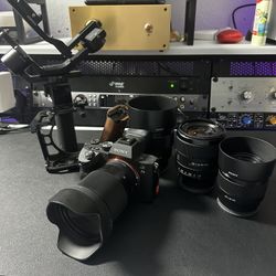 Sony A7III Mirrorless Camera Bundle – Ready to Shoot Kit